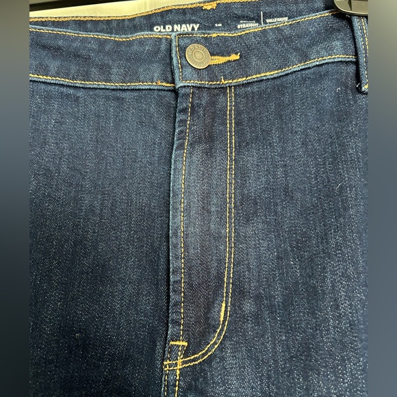 High Waisted Dark Wash Jeans - Picture 5 of 8